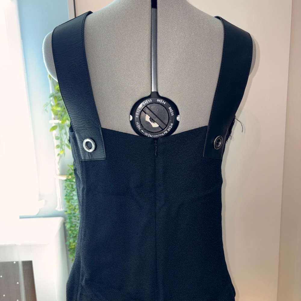 EDUN Black Sleeveless Blouse - Picture 3 of 5